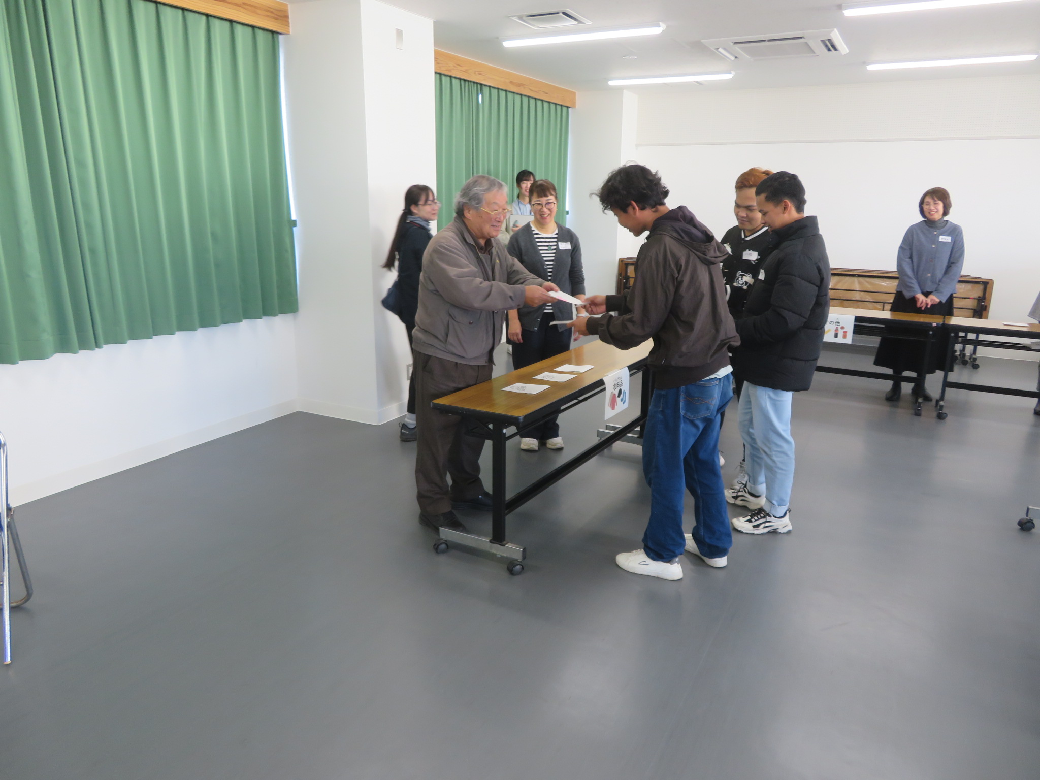 西都市で地域にほんご教室（第２回）を開催しました。